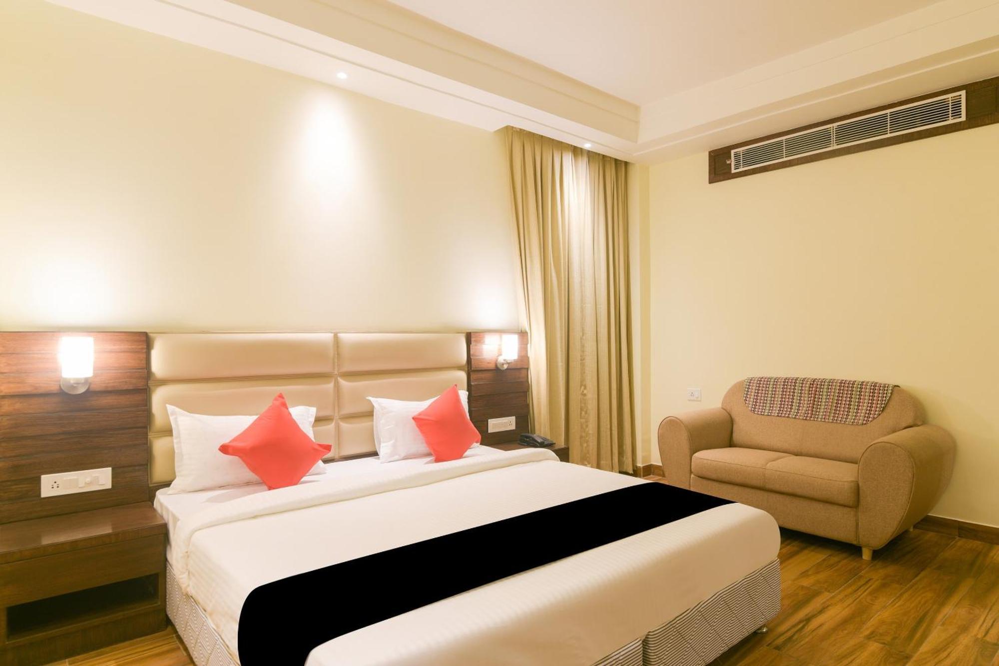 Super Collection O Starlight Hotell Kānpur Eksteriør bilde