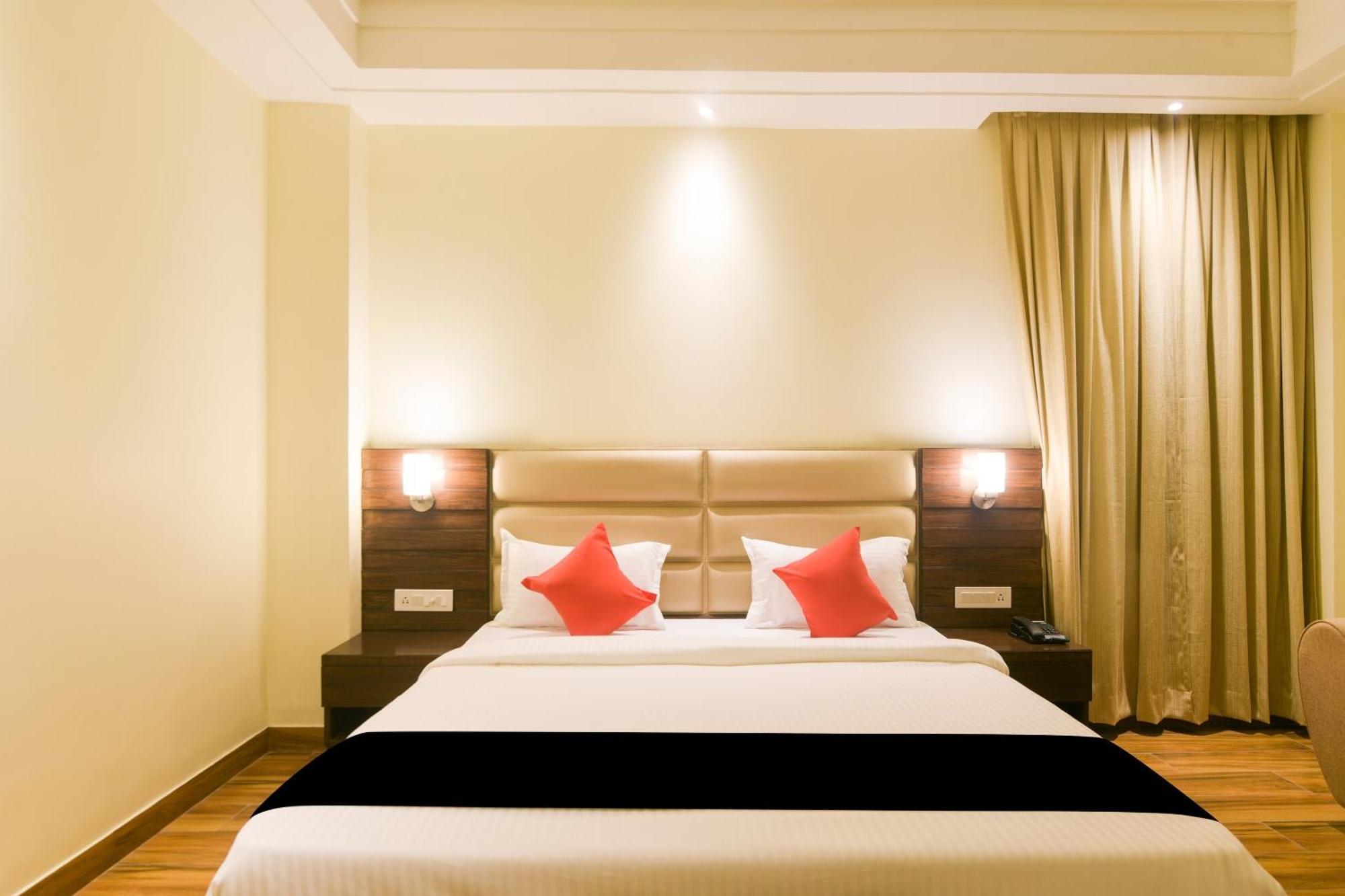 Super Collection O Starlight Hotell Kānpur Eksteriør bilde